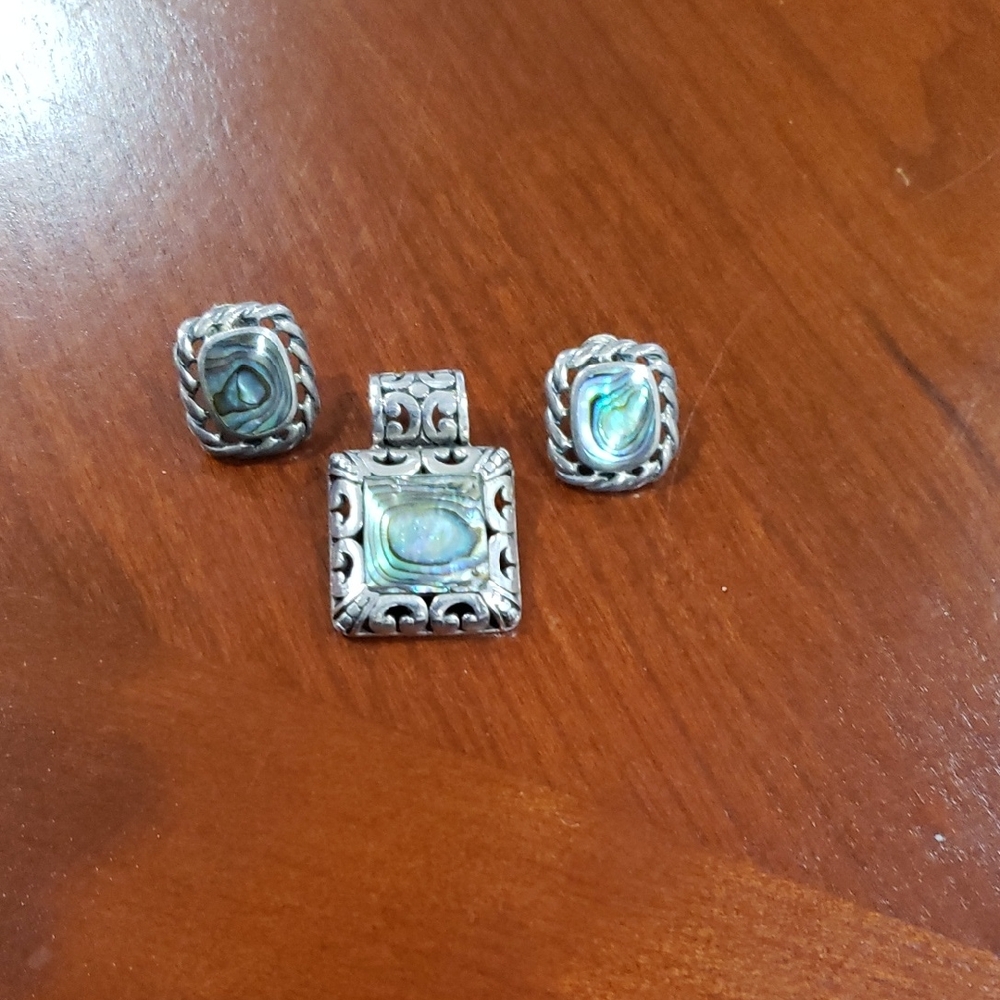 Elegant  Sterling Silver Jewelry Set with Abalone Inlay